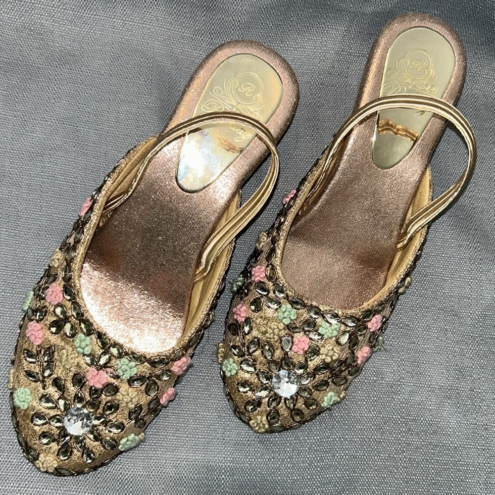 Riwaaz wedge shoes. Size 7. - Picture 2 of 7